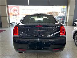 کرایسلەر 300